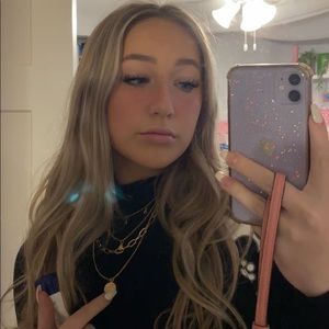 Meet your Posher, Hannah